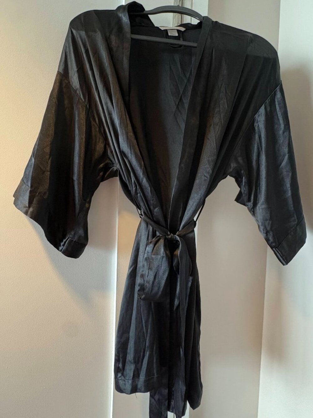 VINTAGE VICTORIA'S SECRET Silky Black Robe | S:M | PRISTINE